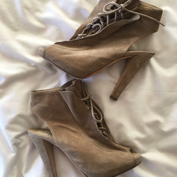 Giuseppe Zanotti for Thakoon suede ruffle booties - Picture 15 of 16